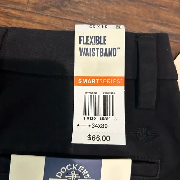 Dockers Work Day Khakis Classic Fit - Picture 4 of 5